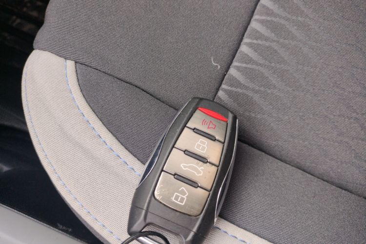 欧拉黑猫 2019款 351km 女神版中控内饰11