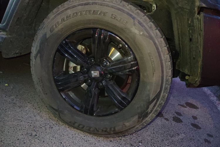 坦克300 2024款 2.0T 征服者车身外观10