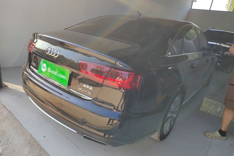 奥迪A6L 2016款 30 FSI 舒适型车身外观7
