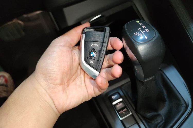 宝马X1 2018款 sDrive20Li 领先型中控内饰11