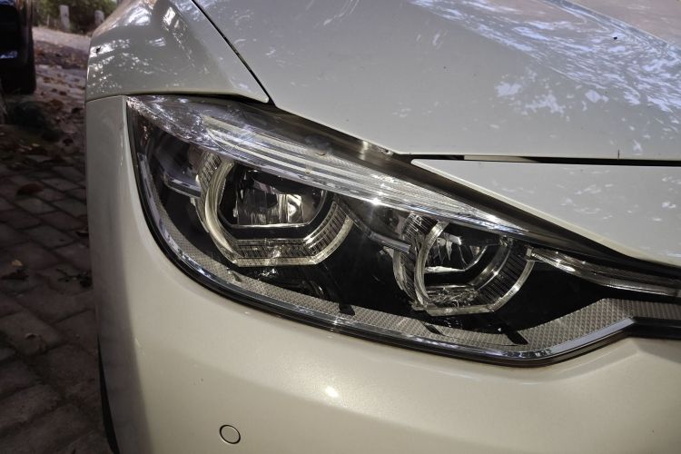 宝马3系 2017款 318Li 时尚型车身外观8