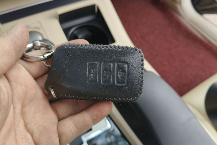 雷克萨斯ES 2013款 300h 精英版中控内饰7001