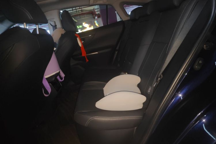 丰田 凌放HARRIER 2022款 双擎 2.5L CVT两驱豪华版中控内饰21