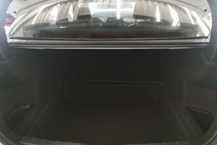 宝马1系 2021款 改款 120i M运动版机舱底盘23