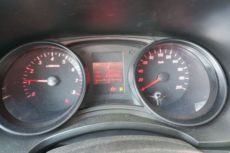 五菱汽车 五菱宏光 2019款 1.5L S基本型国VI LAR中控内饰15