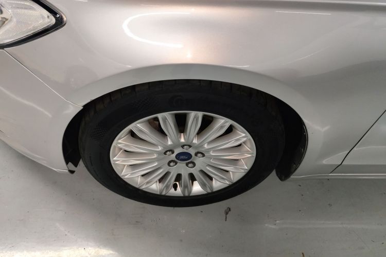 福特 蒙迪欧 2013款 2.0L GTDi200时尚型车身外观6007