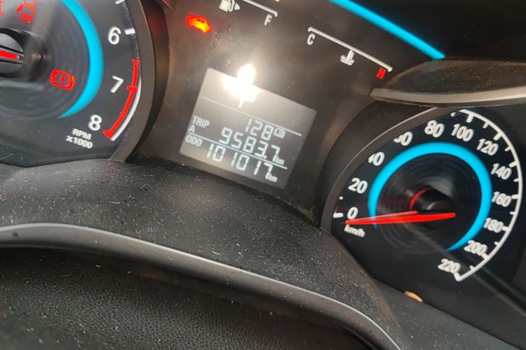 雪佛兰 科沃兹 2019款 320 自动欣享天窗版中控内饰15