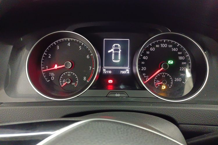 大众 高尔夫 2017款 230TSI 自动舒适百万辆纪念版局部细节14