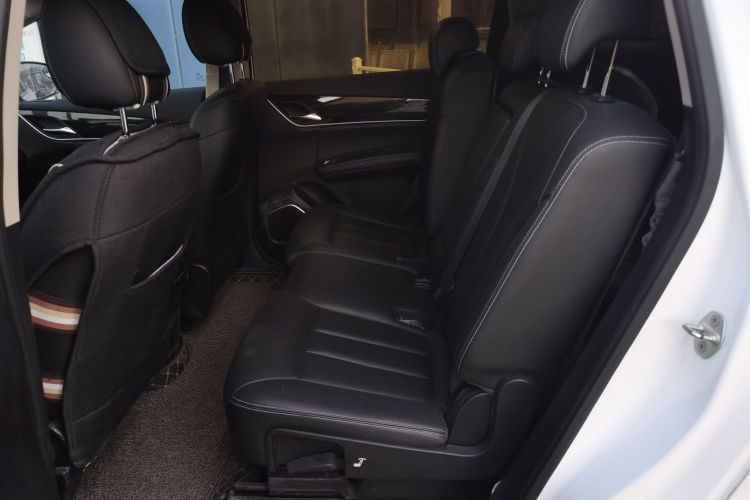 比亚迪 宋MAX 2019款 1.5T 自动智联睿逸天窗型 7座 国VI中控内饰21