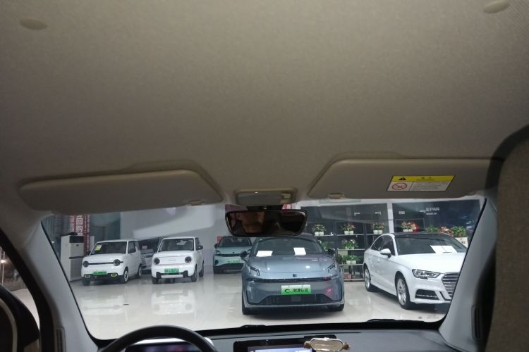 五菱汽车 宏光MINIEV 2024款 第三代 215km 进阶版中控内饰22