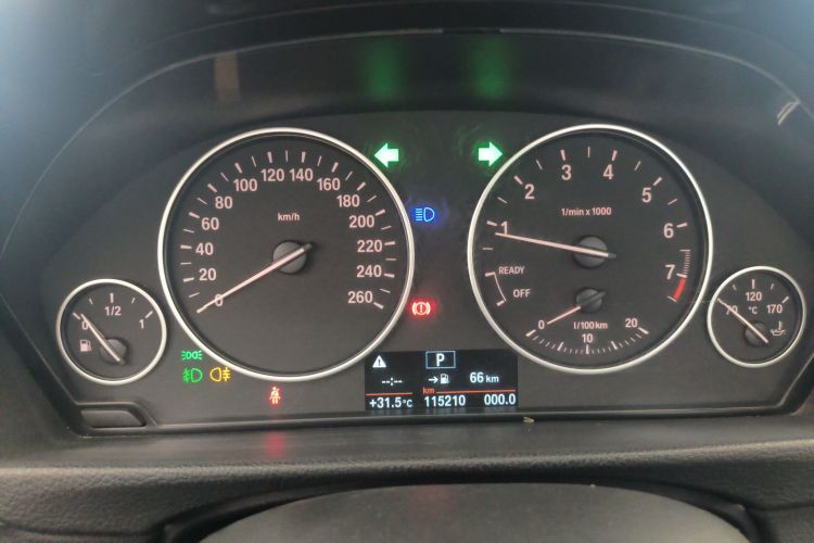 宝马3系 2016款 316Li 时尚型局部细节14