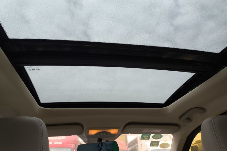 北汽幻速S5 2017款 1.3T 手动尊贵型中控内饰22