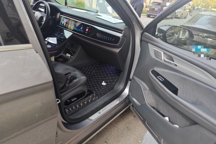 ARCFOX极狐 极狐 阿尔法T(ARCFOX αT) 2022款 653S+ 175kW局部细节9005