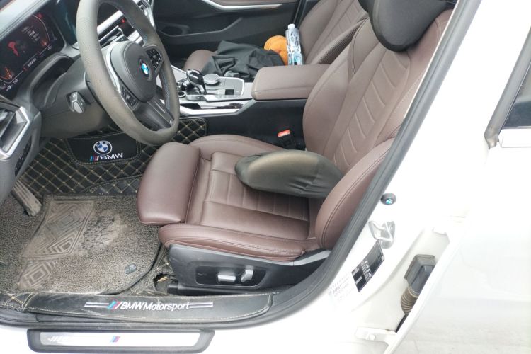 宝马3系 2021款 320Li M运动套装中控内饰19