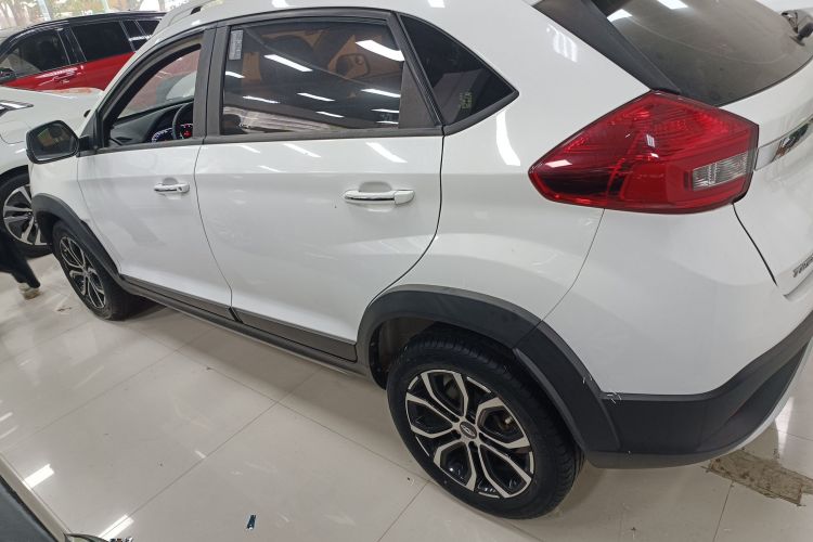 奇瑞 瑞虎3X 2018款 1.5L 自动舒适版车身外观6003