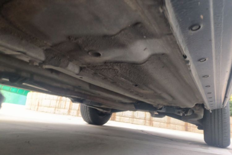 日产 逍客 2012款 1.6XE 风 5MT 2WD局部细节9004