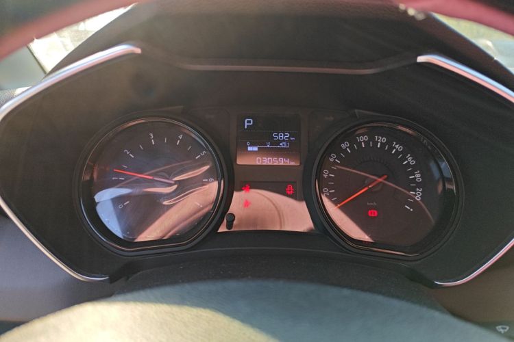 雪铁龙C3-XR 2019款 230THP DCT ORIGINS百年臻享版局部细节14