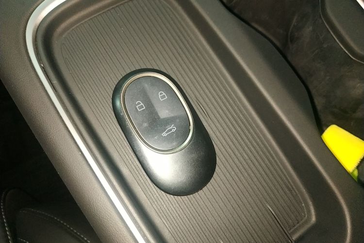 蔚来ES6 2023款 75kWh中控内饰7001