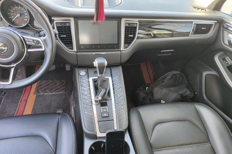 众泰SR9 2017款 2.0T 自动极致之光版中控内饰16