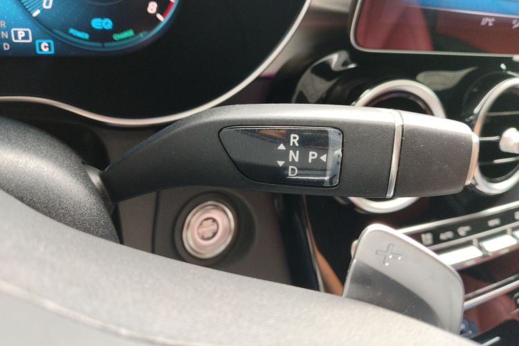 奔驰C级 2021款 C 260 星耀臻藏版中控内饰18