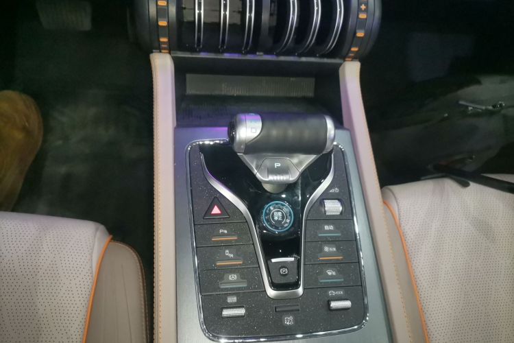 比亚迪 元PLUS 2023款 冠军版 510KM 超越型局部细节18