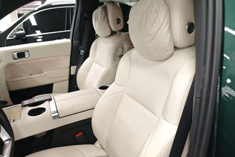 理想汽车 理想L9 2022款 Max中控内饰19