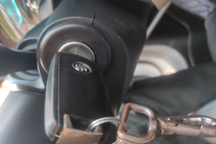 别克 英朗 2021款 典范 1.5L 自动精英型中控内饰11