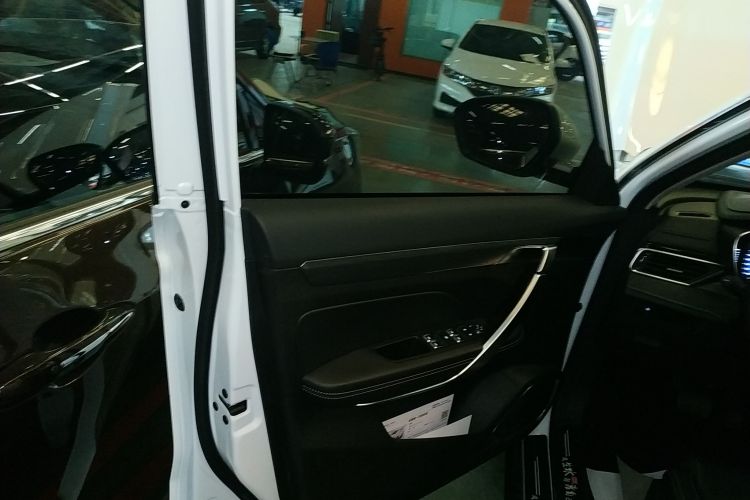 吉利汽车 博越 2020款 1.8TD DCT智联PRO中控内饰7007