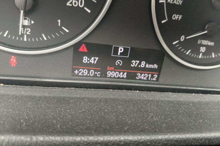 宝马X1 2016款 sDrive18Li 尊享型中控内饰15