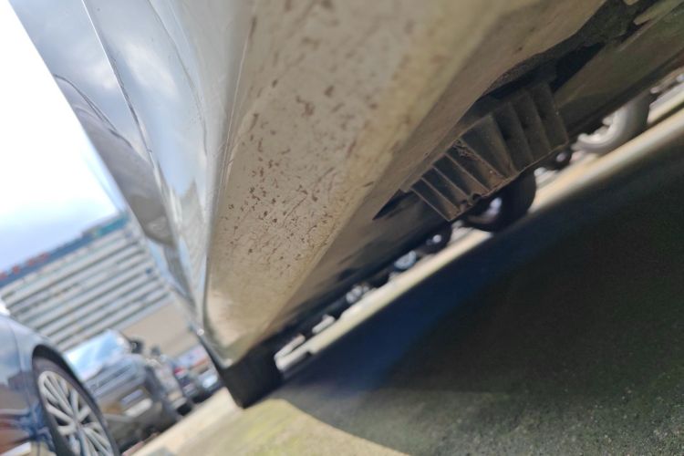 宝马1系 2021款 120i M运动曜夜版机舱底盘29