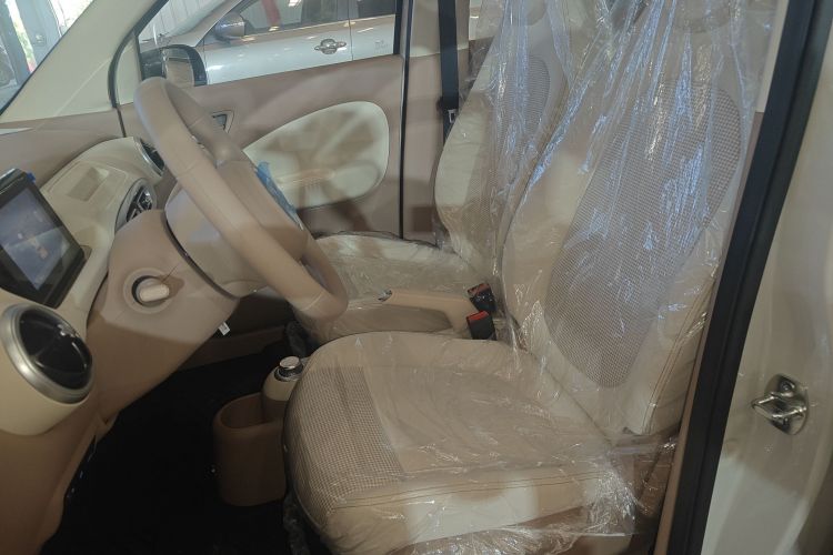 五菱汽车 宏光MINIEV 2025款 四门版 进阶款中控内饰19