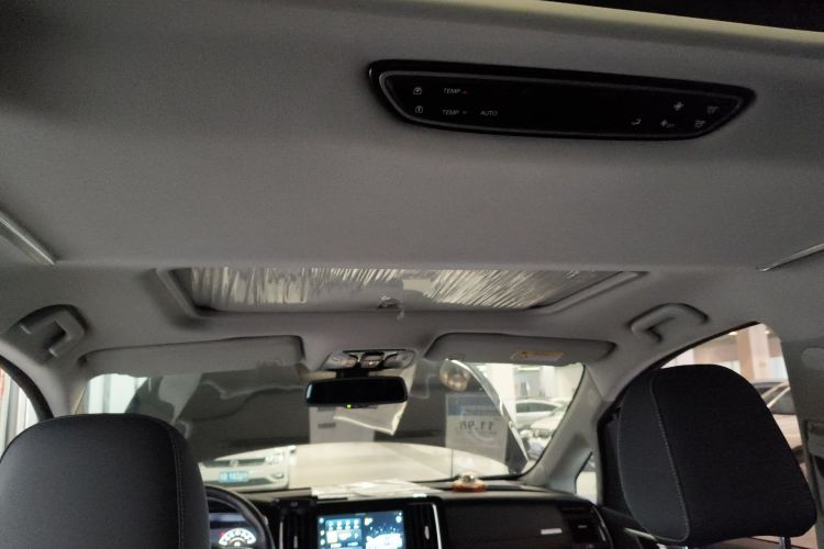 广汽传祺 传祺M8 2021款 领秀系列 390T 至尊版局部细节22