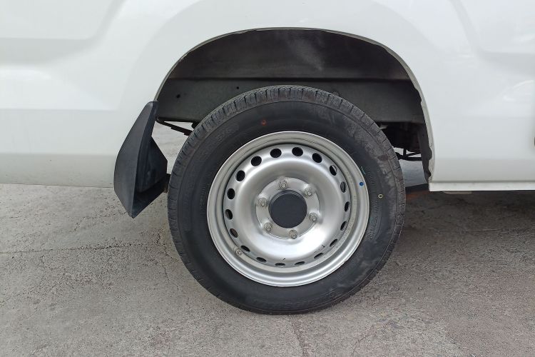 江汽集团 蓝猫 2023款 M1 中创新航 38.64kWh 精英版车身外观6008