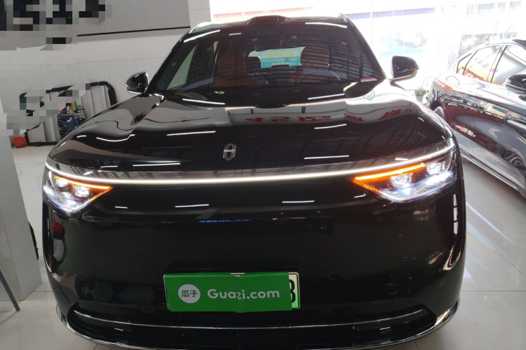 鸿蒙智行 问界M8 2025款 增程 Max版 37kWh 5座版车身外观2