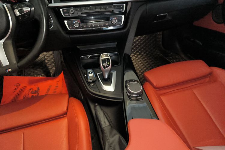 宝马3系GT 2020款 320i M运动曜夜版局部细节18