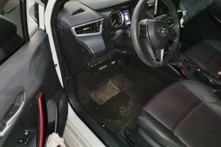 丰田 雷凌 2022款 双擎 1.8H E-CVT运动版中控内饰20