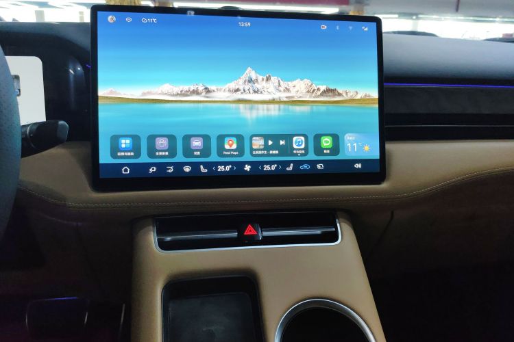 鸿蒙智行 问界M5 2022款 增程四驱性能版局部细节16