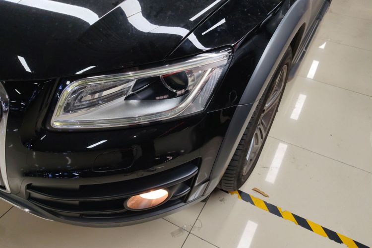 奥迪Q5(进口) 2013款 45 TFSI quattro 越野型局部细节36
