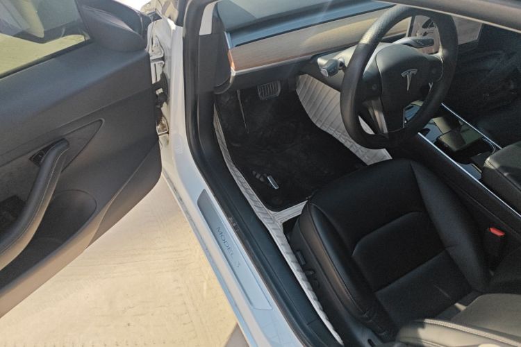 特斯拉 Model 3 2019款 标准续航后驱升级版中控内饰20