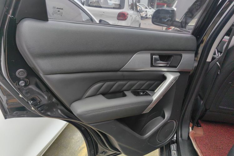 哈弗H2 2014款 1.5T 手动两驱精英版中控内饰7008