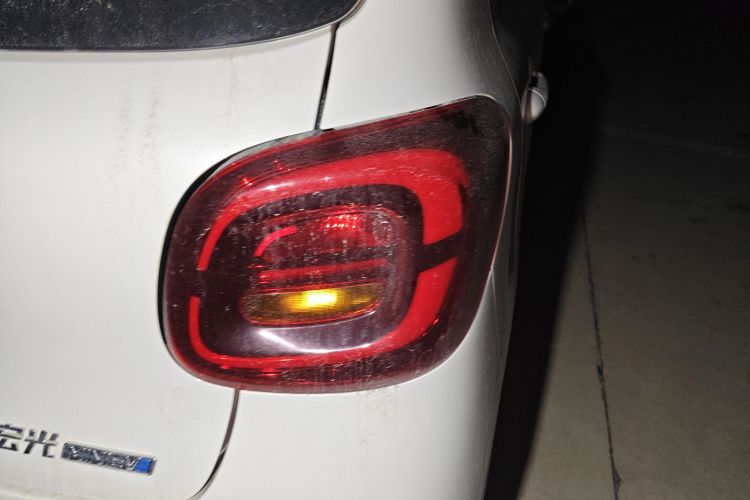 五菱汽车 宏光MINIEV 2025款 四门版 进阶款车身外观9