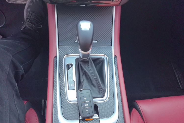 长安 逸动 2019款 蓝鲸版 280T GDI DCT极速型局部细节18