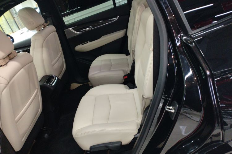 凯迪拉克XT6 2020款 改款 28T 六座四驱领先运动型中控内饰7004