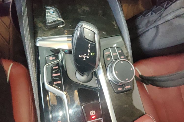 宝马5系 2021款 改款 525Li M运动套装局部细节18