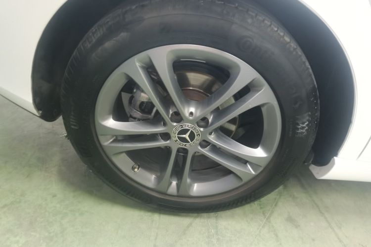 奔驰B级 2021款 B 180 时尚型车身外观6008