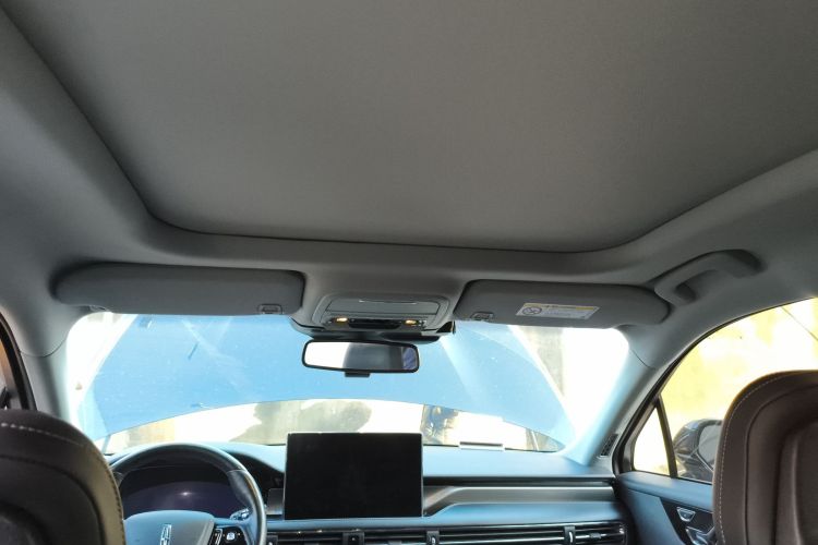 林肯 冒险家 2022款 2.0T 两驱尊享版中控内饰22