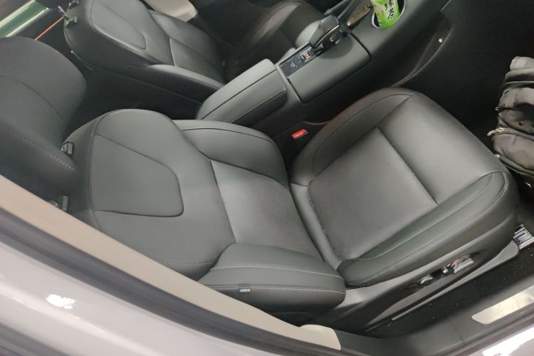 鸿蒙智行 问界M5 2022款 增程四驱性能版中控内饰41