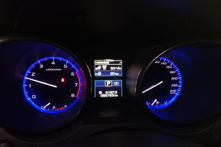 斯巴鲁 傲虎 2016款 2.5i 豪华导航版中控内饰14