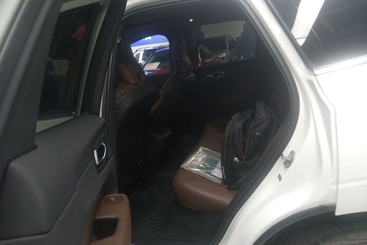 沃尔沃XC60 2024款 B5 四驱智逸豪华版中控内饰7004