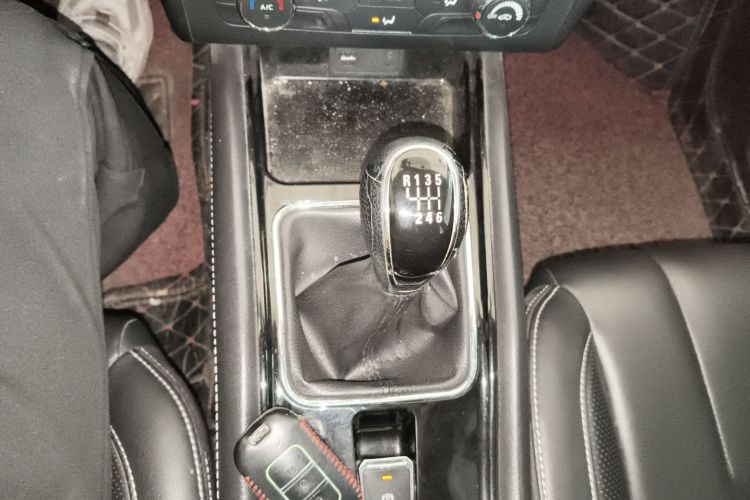 东风风光 风光580 2017款 1.5T 手动豪华型中控内饰18